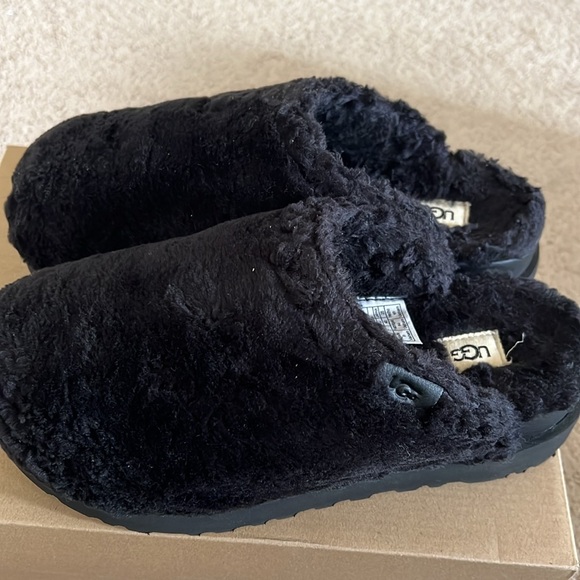 UGG Women’s Fuzz Sugar Slide - Picture 5 of 16